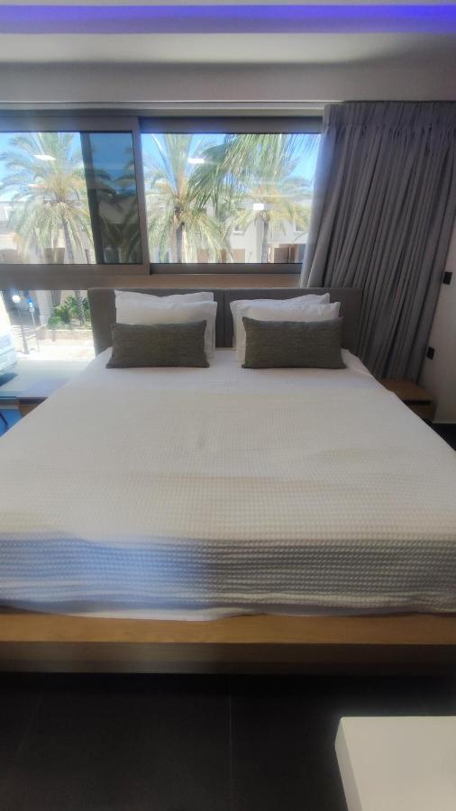 Summertime Signature Suites Agia Marina Eksteriør billede