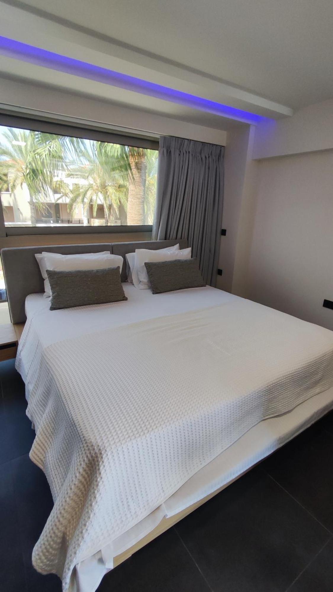 Summertime Signature Suites Agia Marina Eksteriør billede