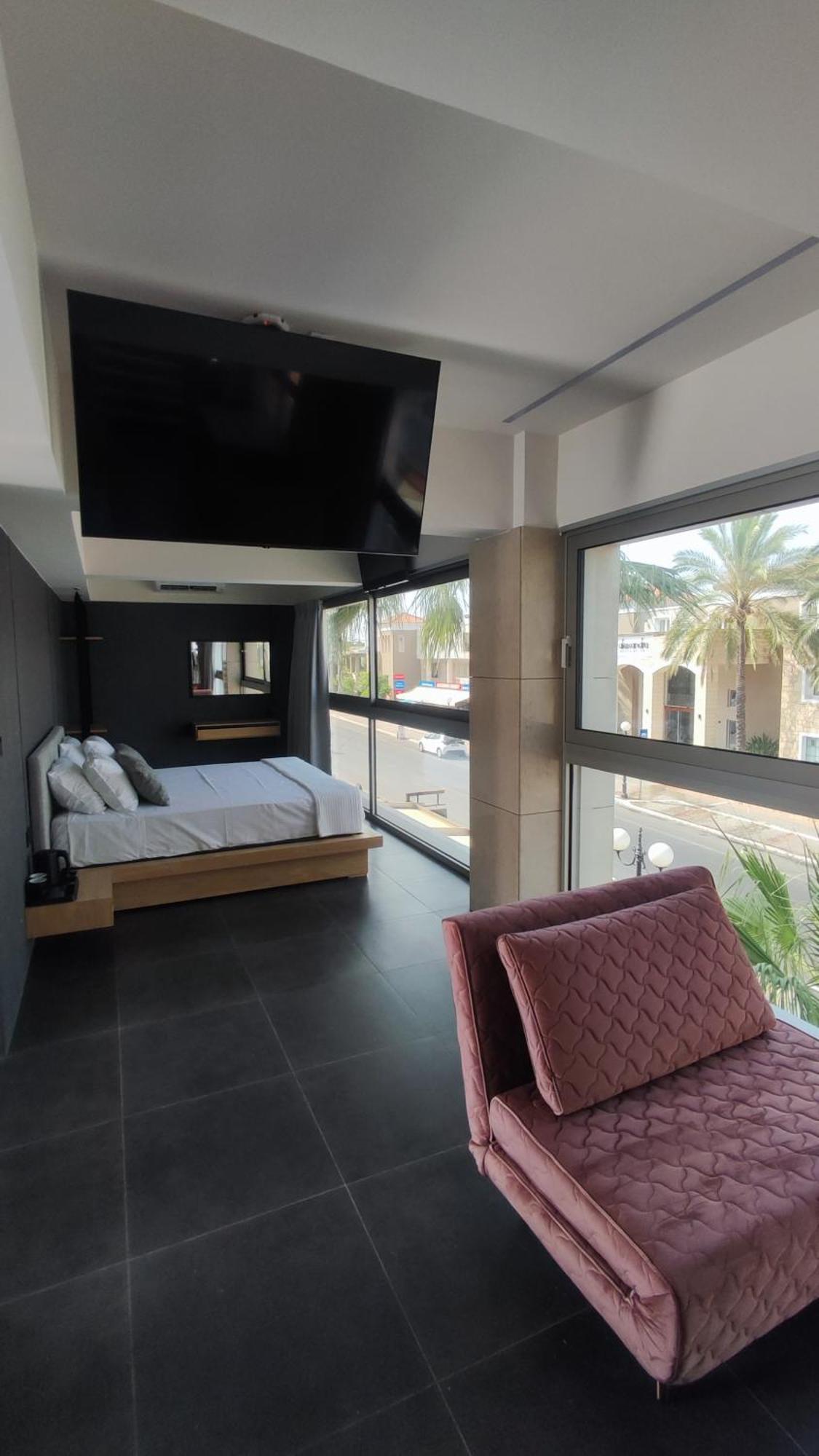 Summertime Signature Suites Agia Marina Eksteriør billede